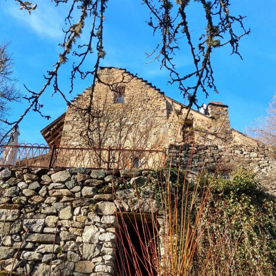 Chambre Ou Gite Dans Une Maison De Montagne - De Suzon A Zelie Entraigues  Luaran gambar
