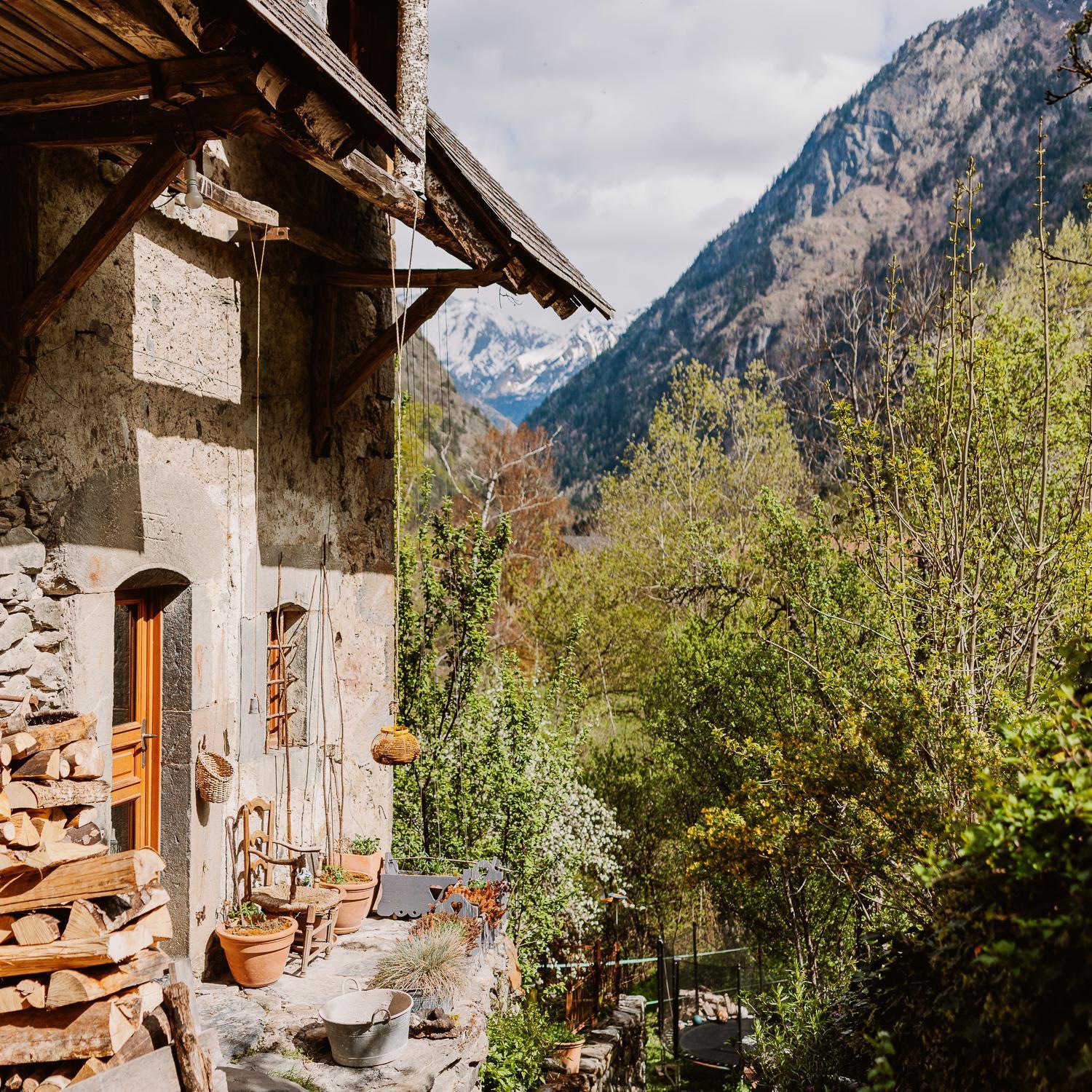 Chambre Ou Gite Dans Une Maison De Montagne - De Suzon A Zelie Entraigues  Luaran gambar